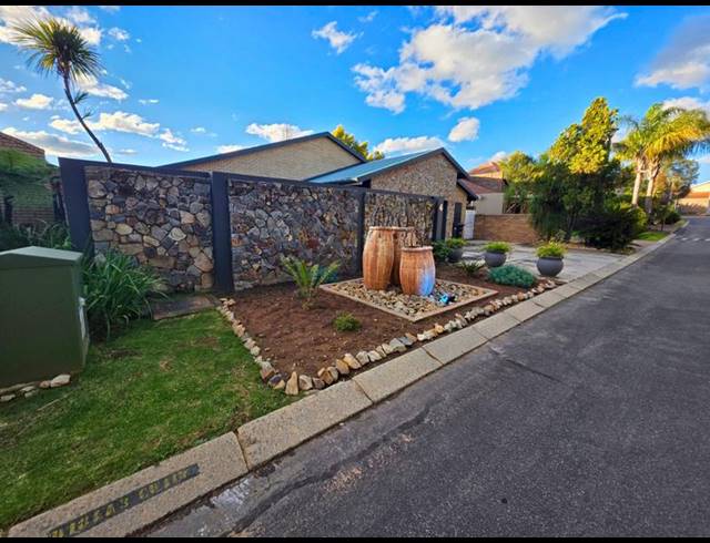 4 BEDROOM PROPERTY TO RENT IN BLUE GILL